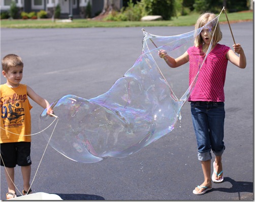 DIY Giant Bubble Recipe