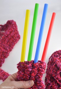 Straw-knitting-with-straws-for-tweens